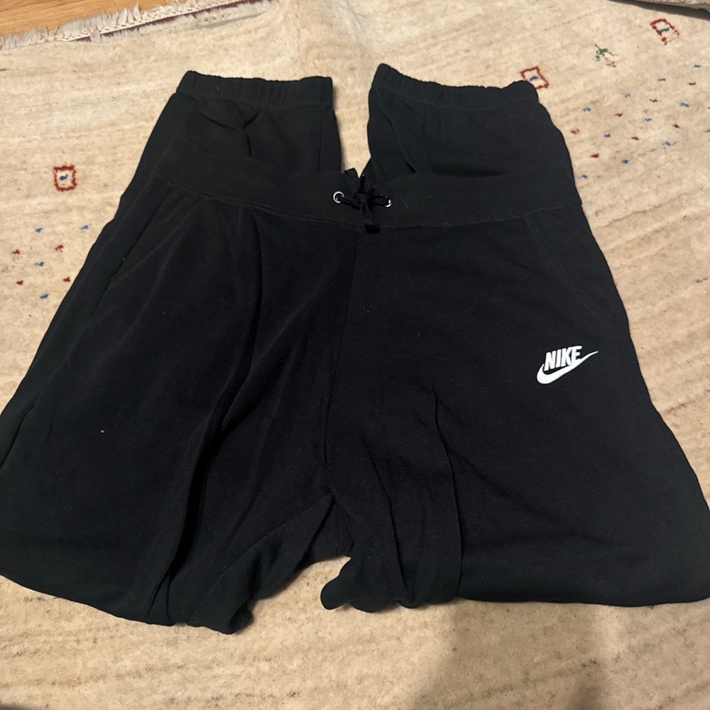 Nike men’s Black Jogger Bottoms medium